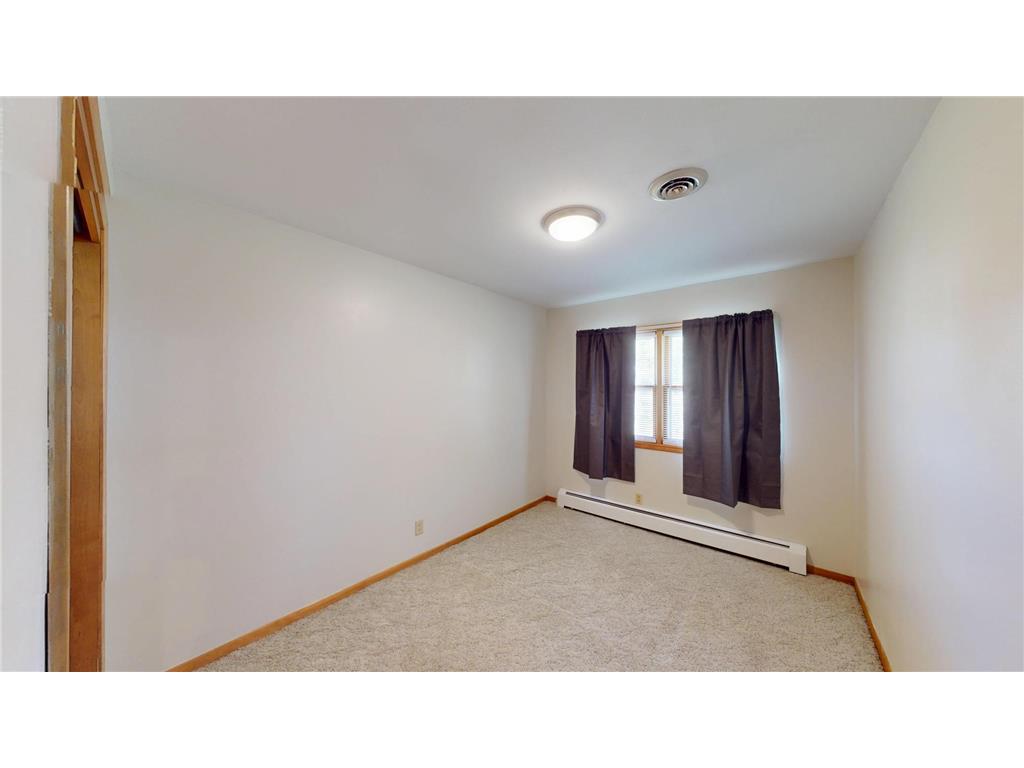 241 5th Street SE Glenville MN 56036 7072406 image12