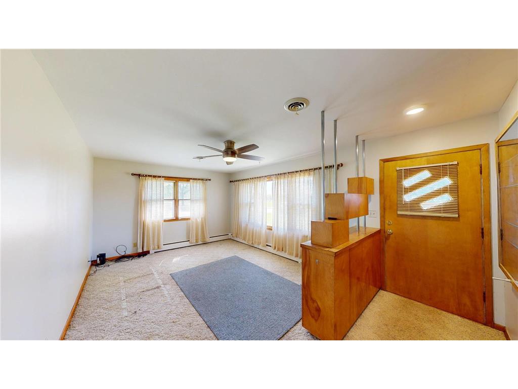 241 5th Street SE Glenville MN 56036 7072406 image2