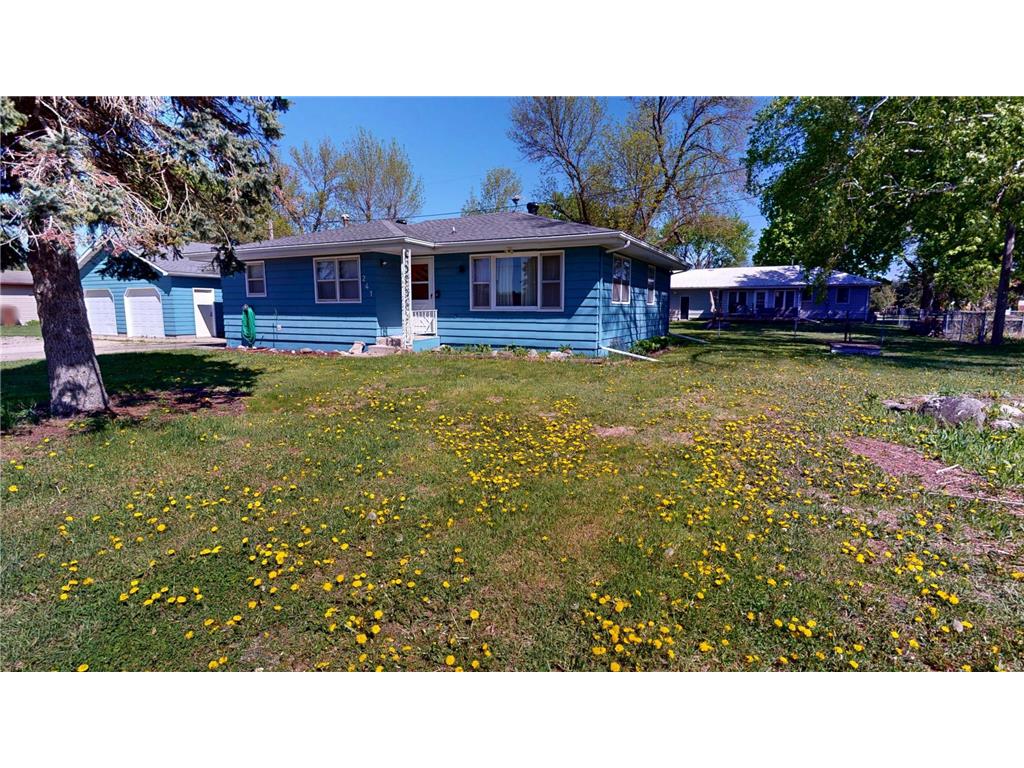 241 5th Street SE Glenville MN 56036 7072406 image25
