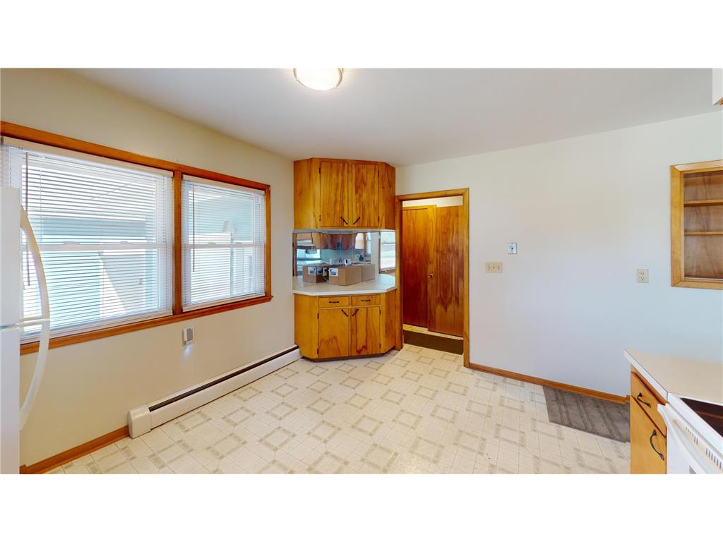 241 5th Street SE Glenville MN 56036 7072406 image7