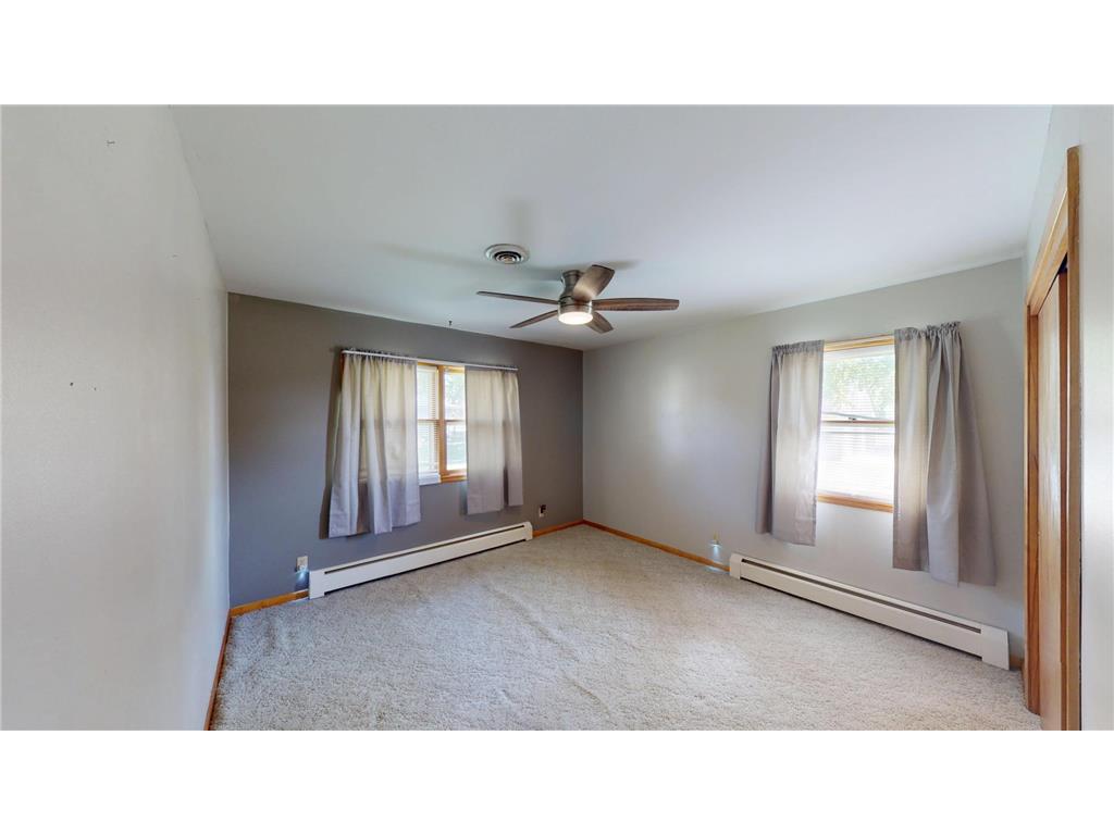 241 5th Street SE Glenville MN 56036 7072406 image8