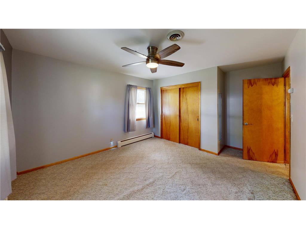 241 5th Street SE Glenville MN 56036 7072406 image9