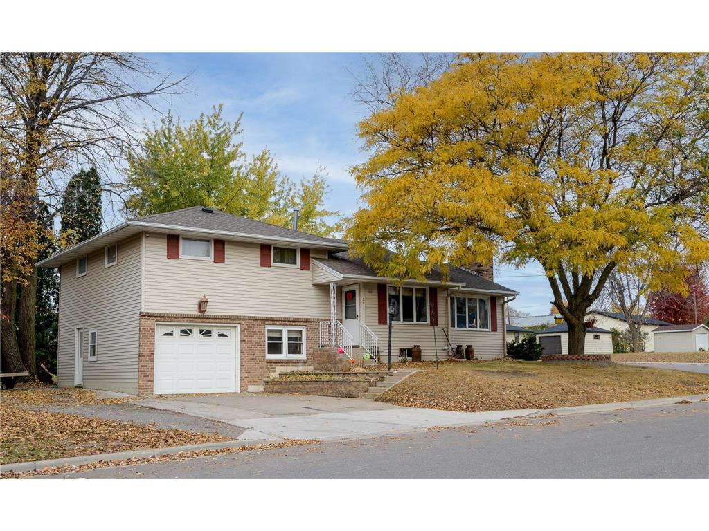 241 8th Street Albany MN 56307 6621835 image1