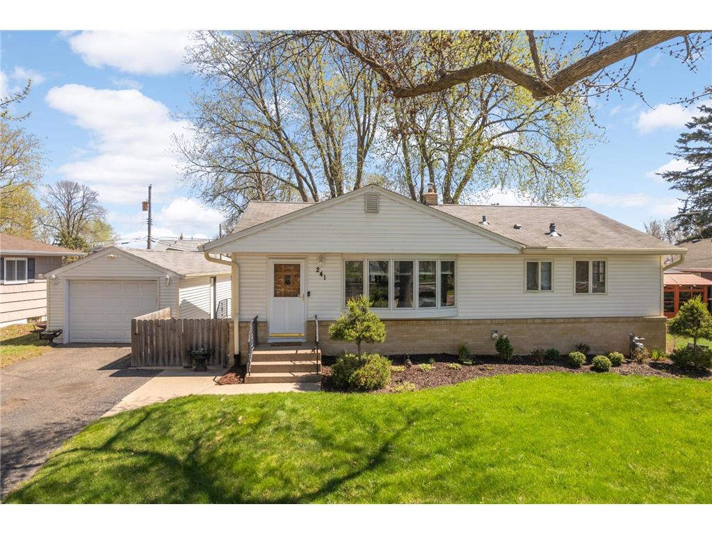 241 9th Avenue NW New Brighton MN 55112 7061259 image1