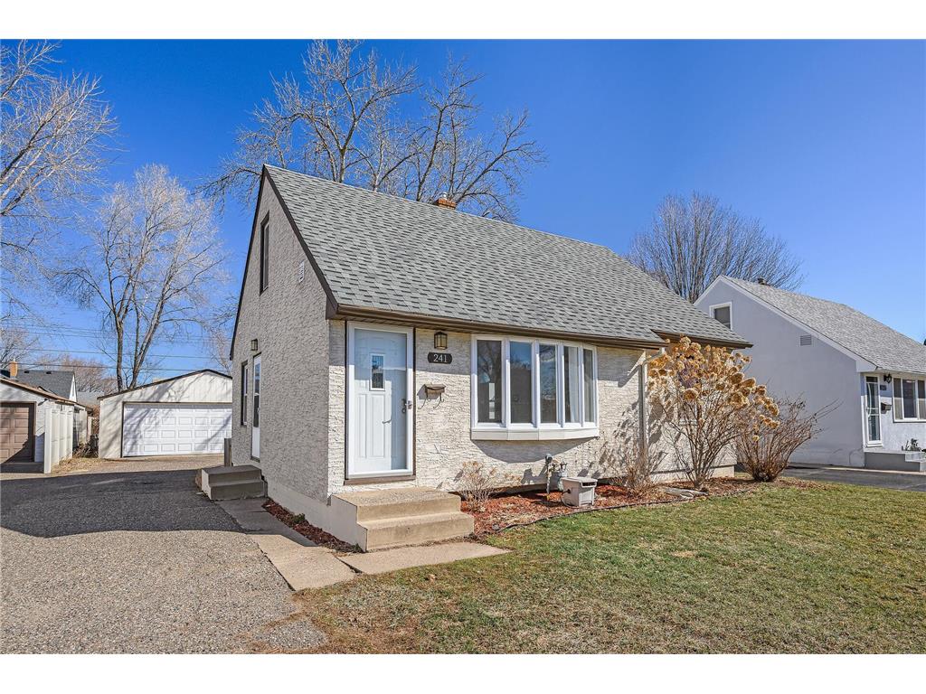 241 Ash Street E South Saint Paul MN 55075 6512290 image1