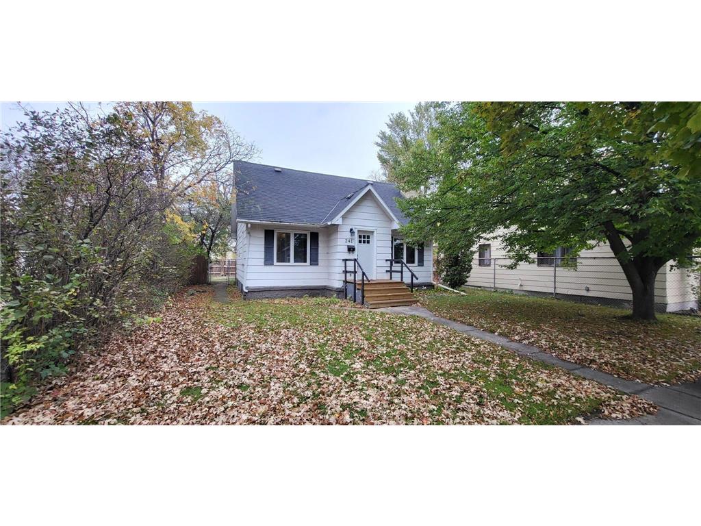 241 Crocker Avenue N Thief River Falls MN 56701 6804950 image2