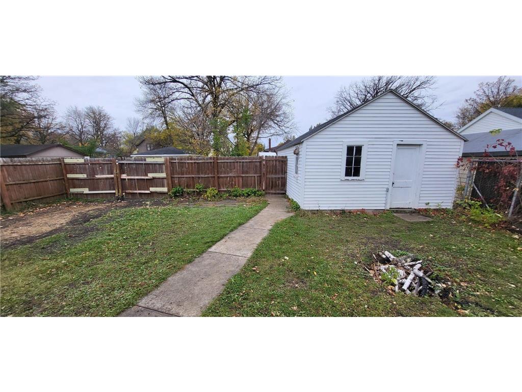 241 Crocker Avenue N Thief River Falls MN 56701 6804950 image21