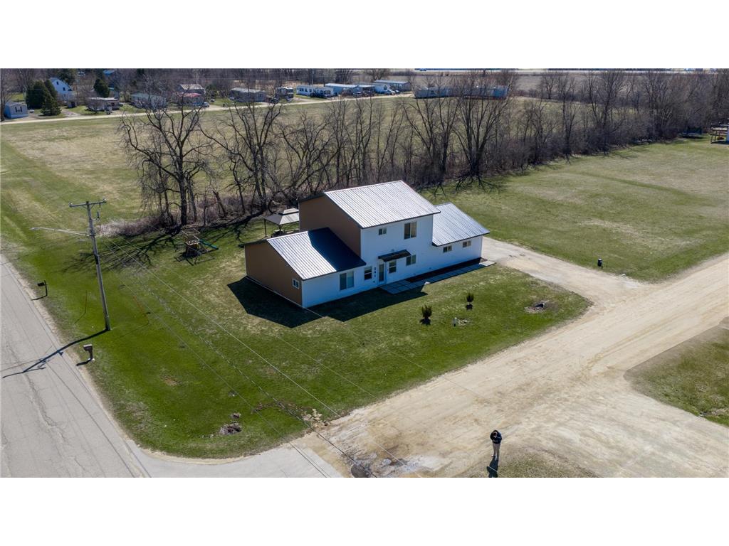 241 Pleasant Street Dexter MN 55926 7053919 image27