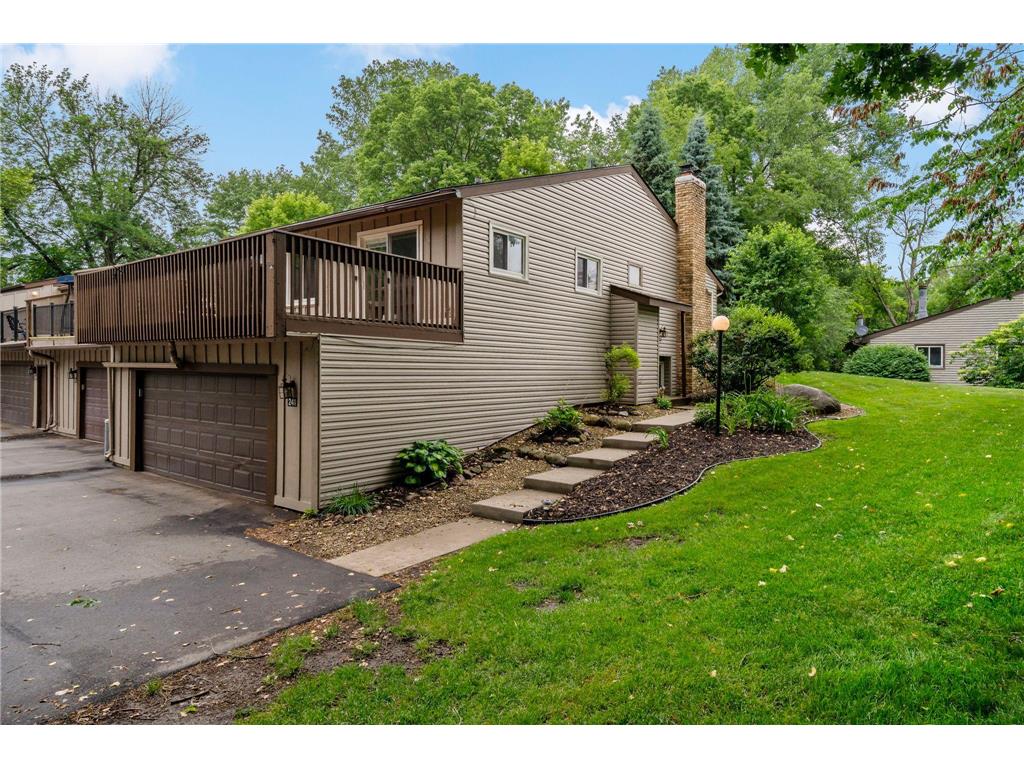 241 River Woods Lane Burnsville MN 55337 7086337 image2