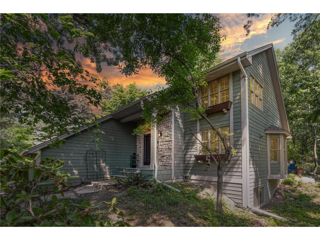 2410 Hillwood Drive E Maplewood MN 55119 6380055 image1