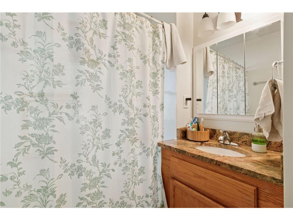 2410 Quincy Street NE Minneapolis MN 55418 7086668 image11