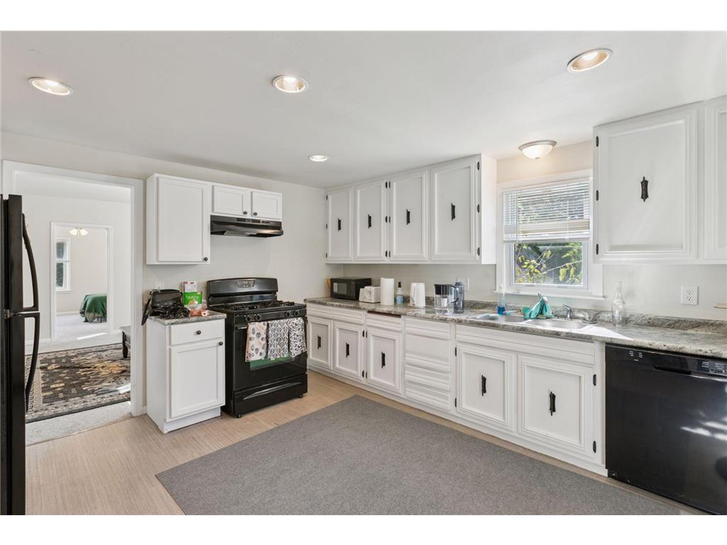 2410 Quincy Street NE Minneapolis MN 55418 7086668 image20