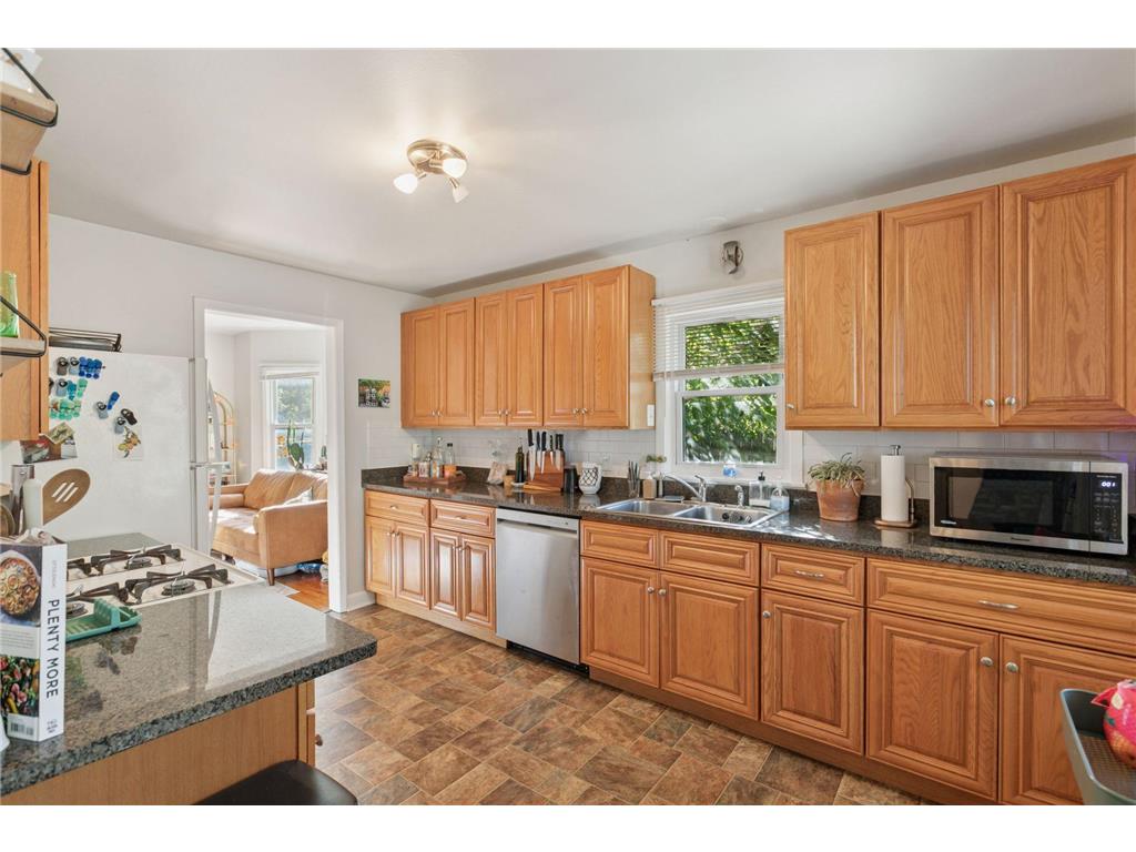 2410 Quincy Street NE Minneapolis MN 55418 7086668 image7