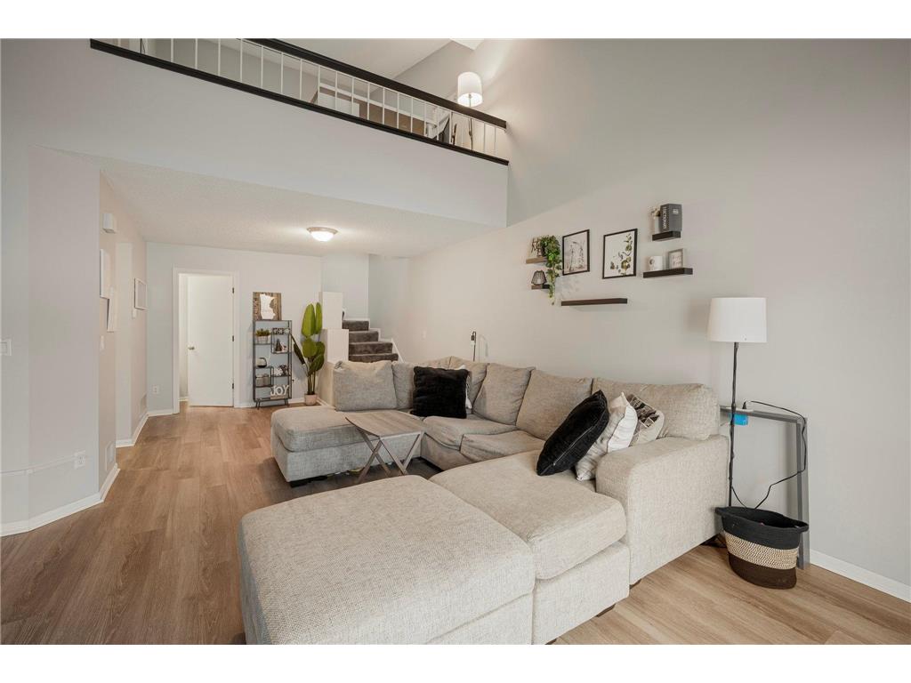 2410 Upland Lane N #E Plymouth MN 55447 6651059 image1