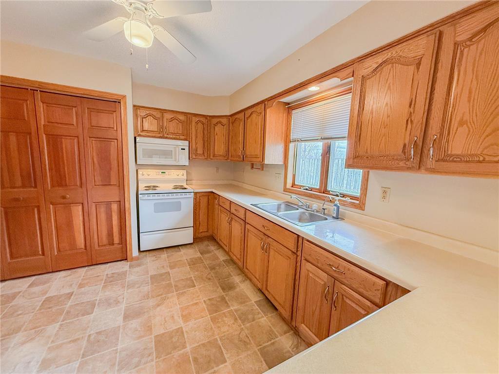 2411 Kenwood Drive SW Willmar MN 56201 7074743 image10