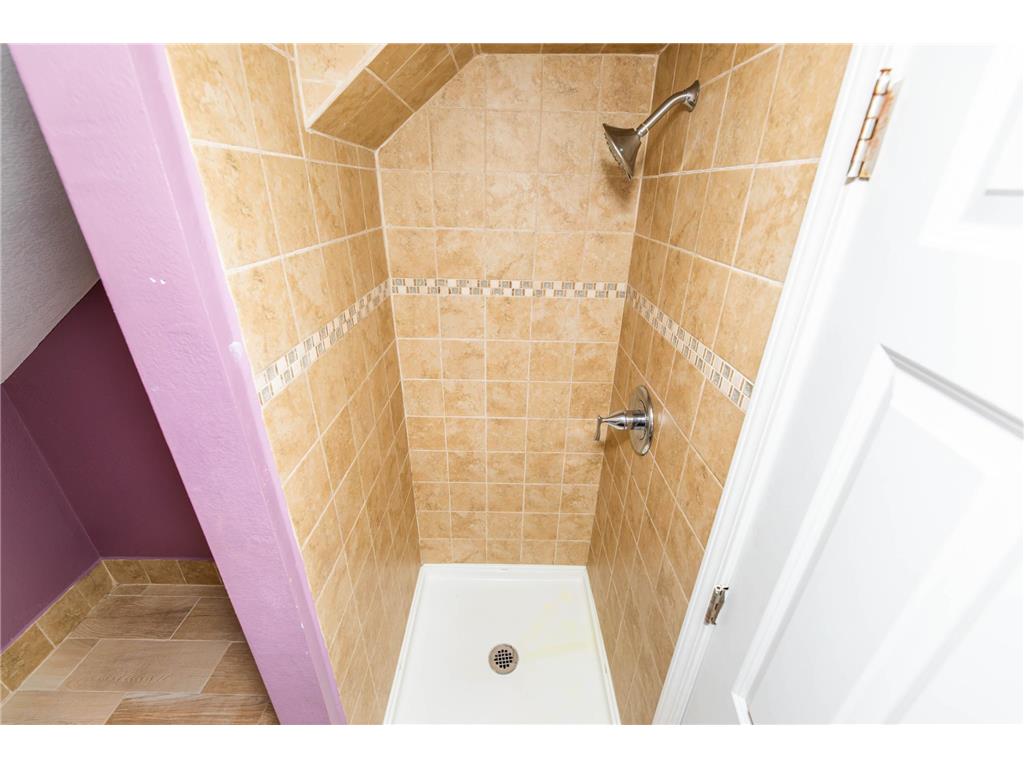 2411 Madison Street NE Minneapolis MN 55418 7040880 image11