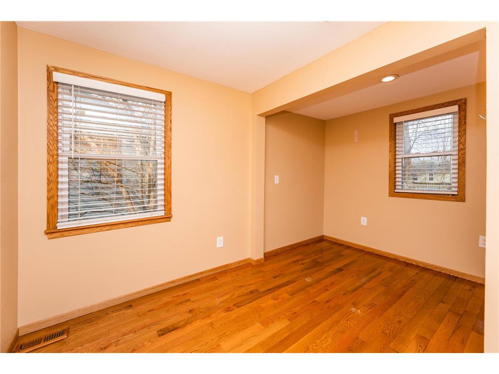 2411 Madison Street NE Minneapolis MN 55418 7040880 image13