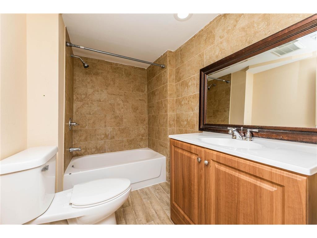 2411 Madison Street NE Minneapolis MN 55418 7040880 image16