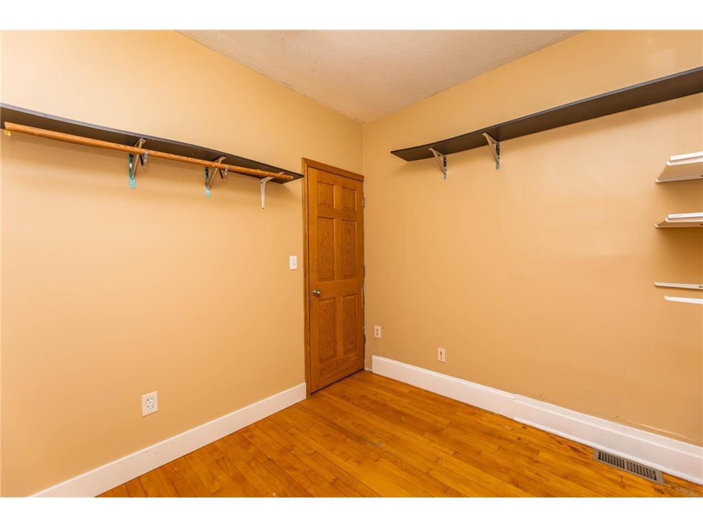 2411 Madison Street NE Minneapolis MN 55418 7040880 image19