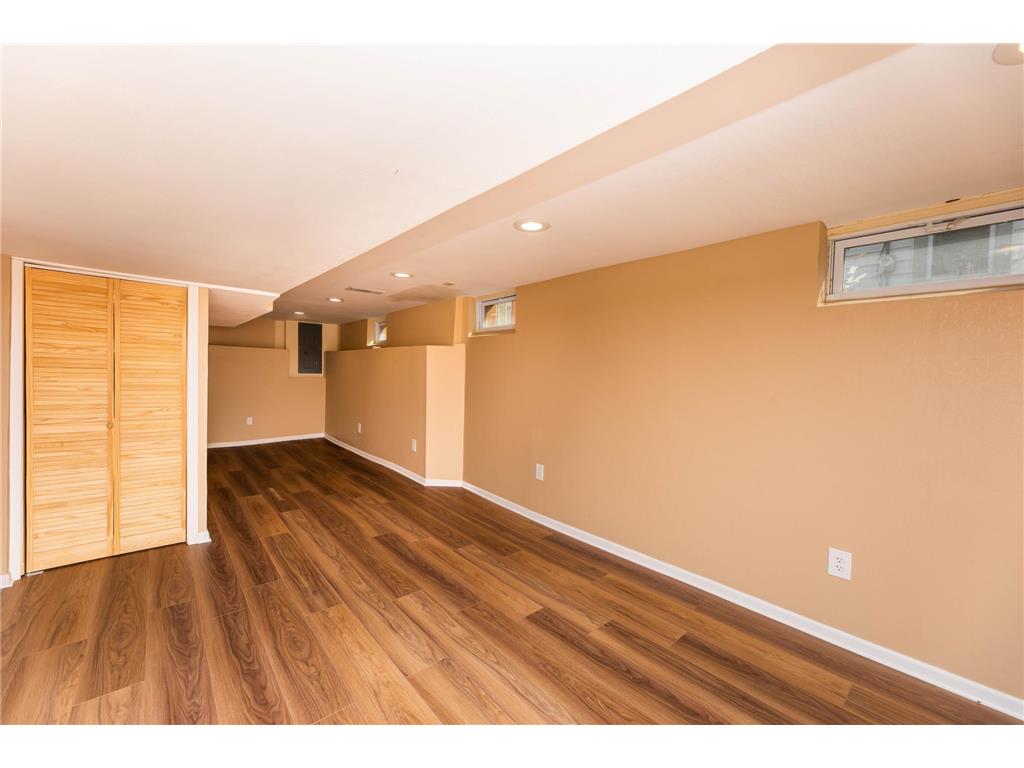 2411 Madison Street NE Minneapolis MN 55418 7040880 image25