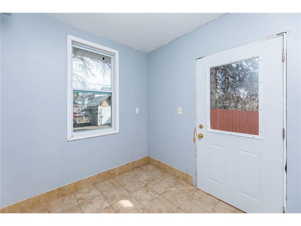 2411 Madison Street NE Minneapolis MN 55418 7040880 image29