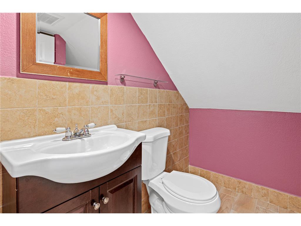 2411 Madison Street NE Minneapolis MN 55418 7077669 image10