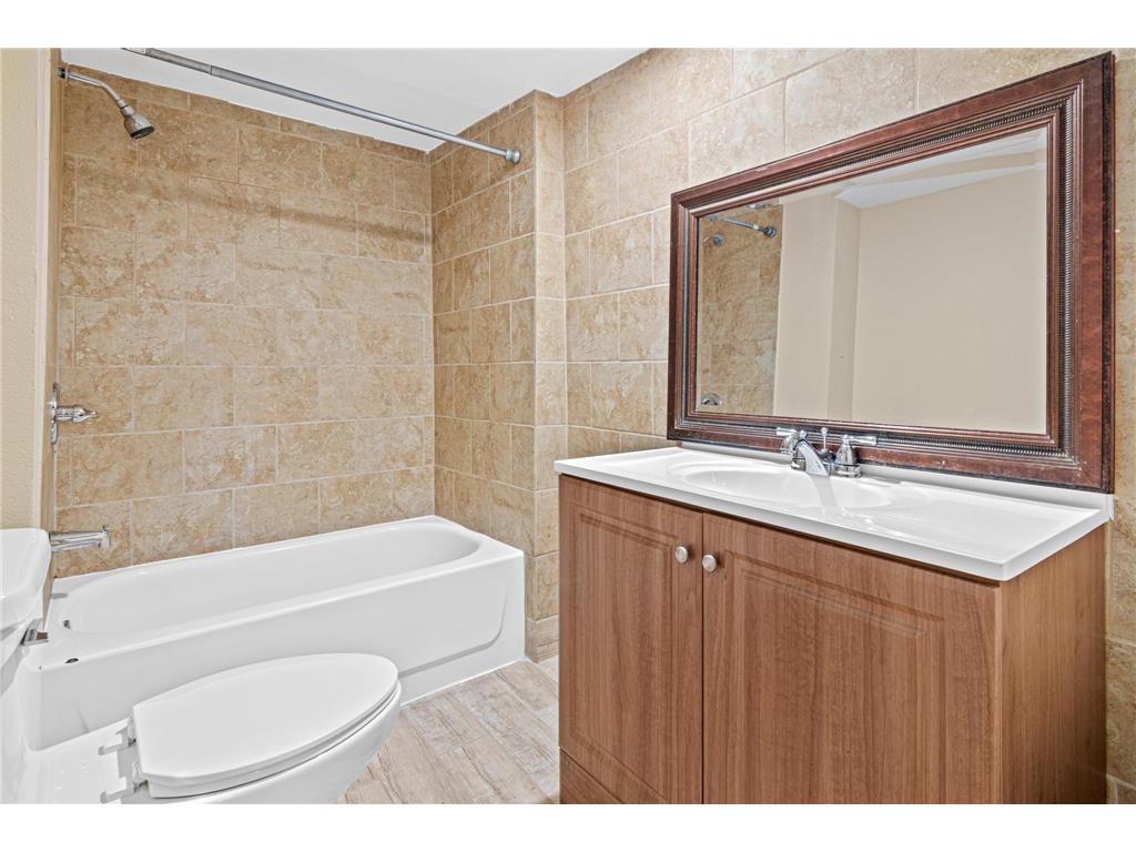 2411 Madison Street NE Minneapolis MN 55418 7077669 image18