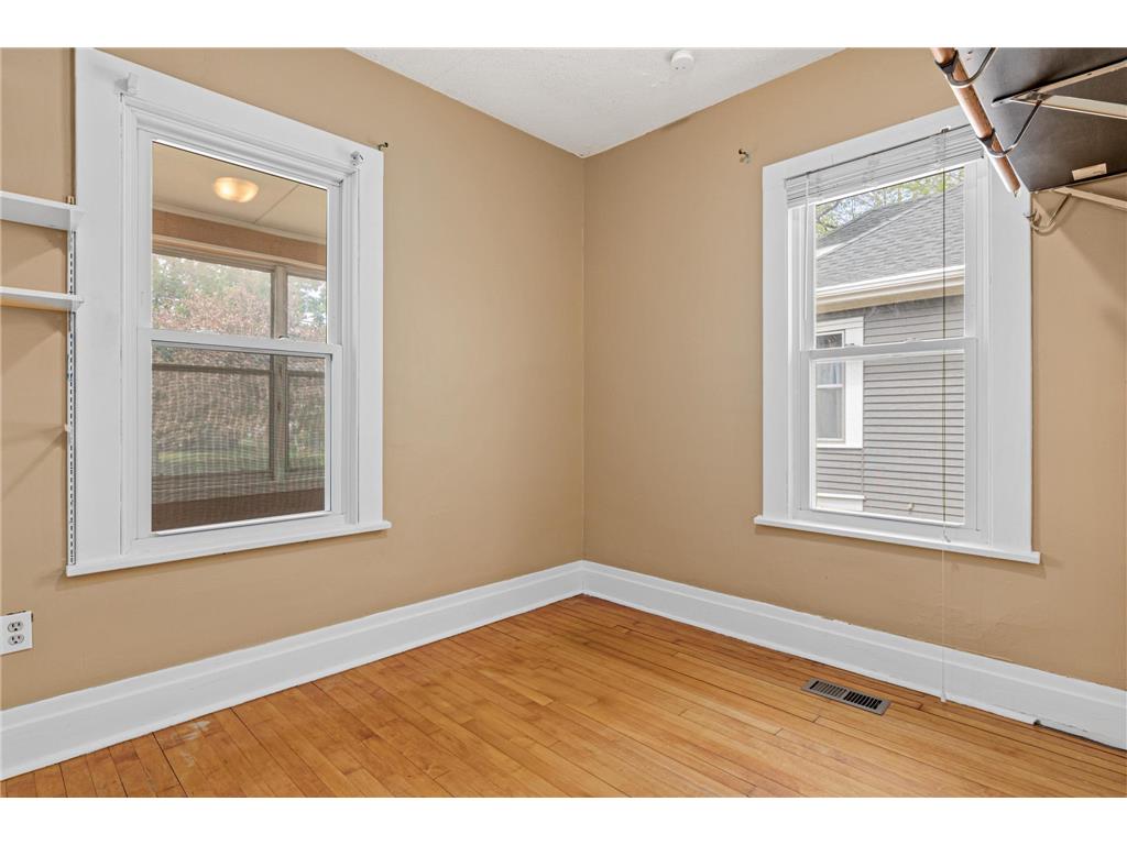 2411 Madison Street NE Minneapolis MN 55418 7077669 image25