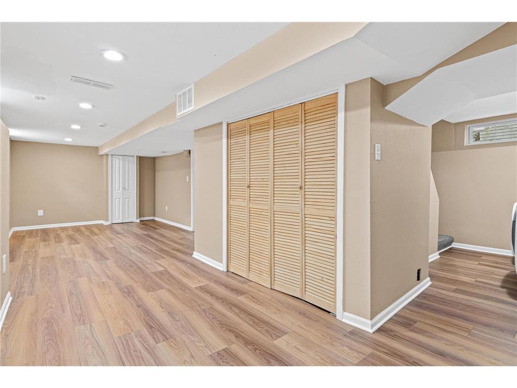 2411 Madison Street NE Minneapolis MN 55418 7077669 image26