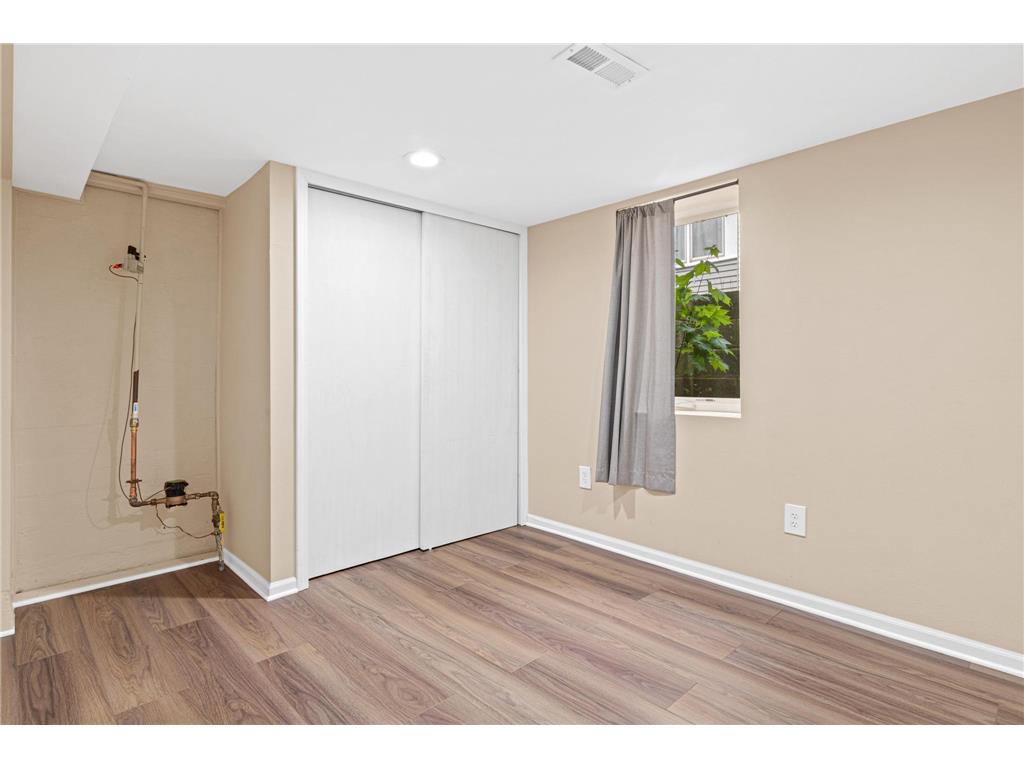 2411 Madison Street NE Minneapolis MN 55418 7077669 image30