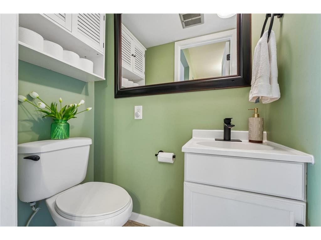 2411 Unity Avenue N Golden Valley MN 55422 7109607 image17