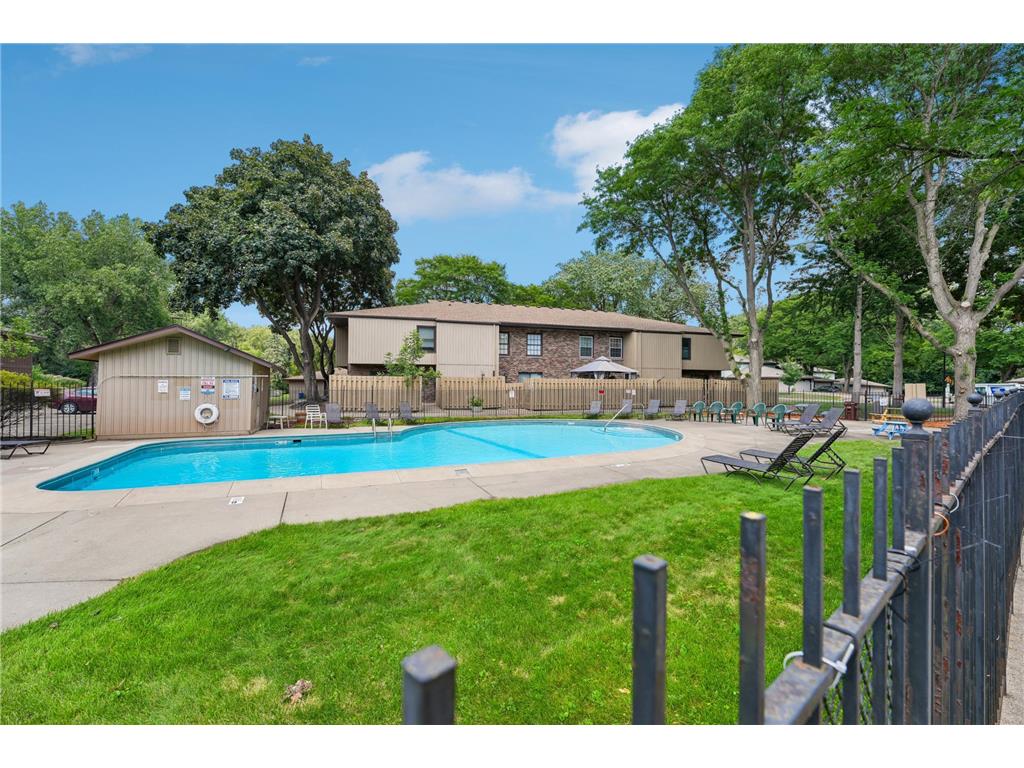 2411 Unity Avenue N Golden Valley MN 55422 7109607 image29