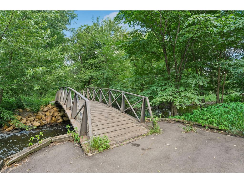 2411 Unity Avenue N Golden Valley MN 55422 7109607 image31