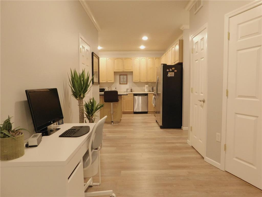 2412 Harriet Avenue #101 Minneapolis MN 55405 7086749 image9