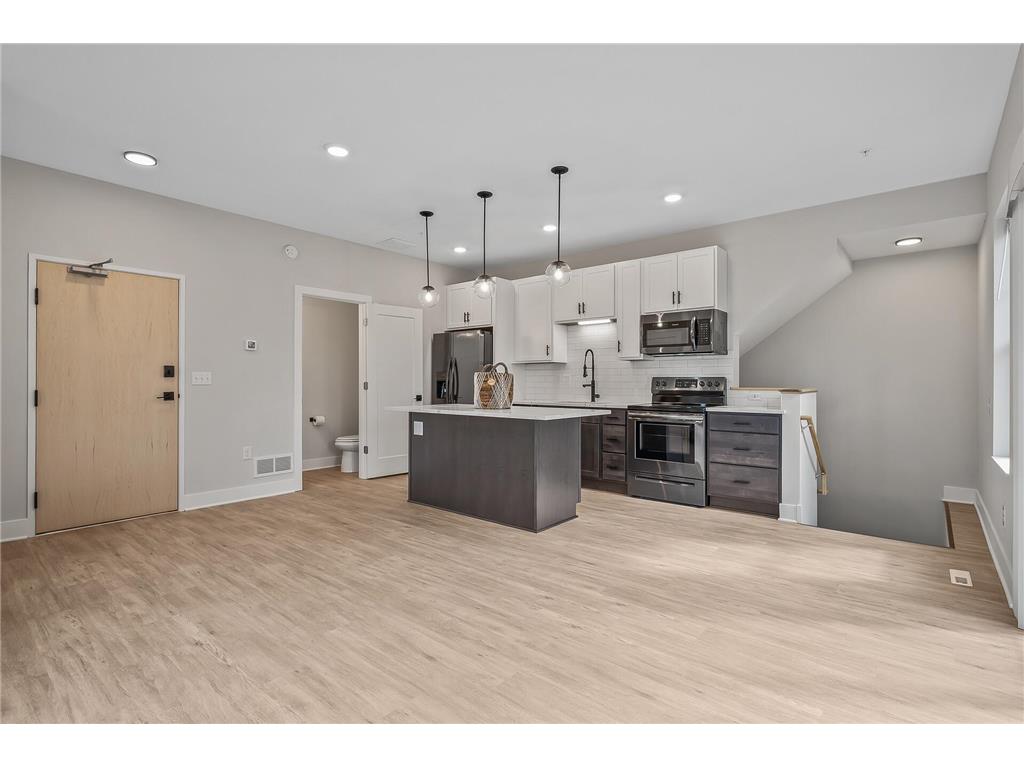 2413 1st Avenue S Minneapolis MN 55404 7045824 image18