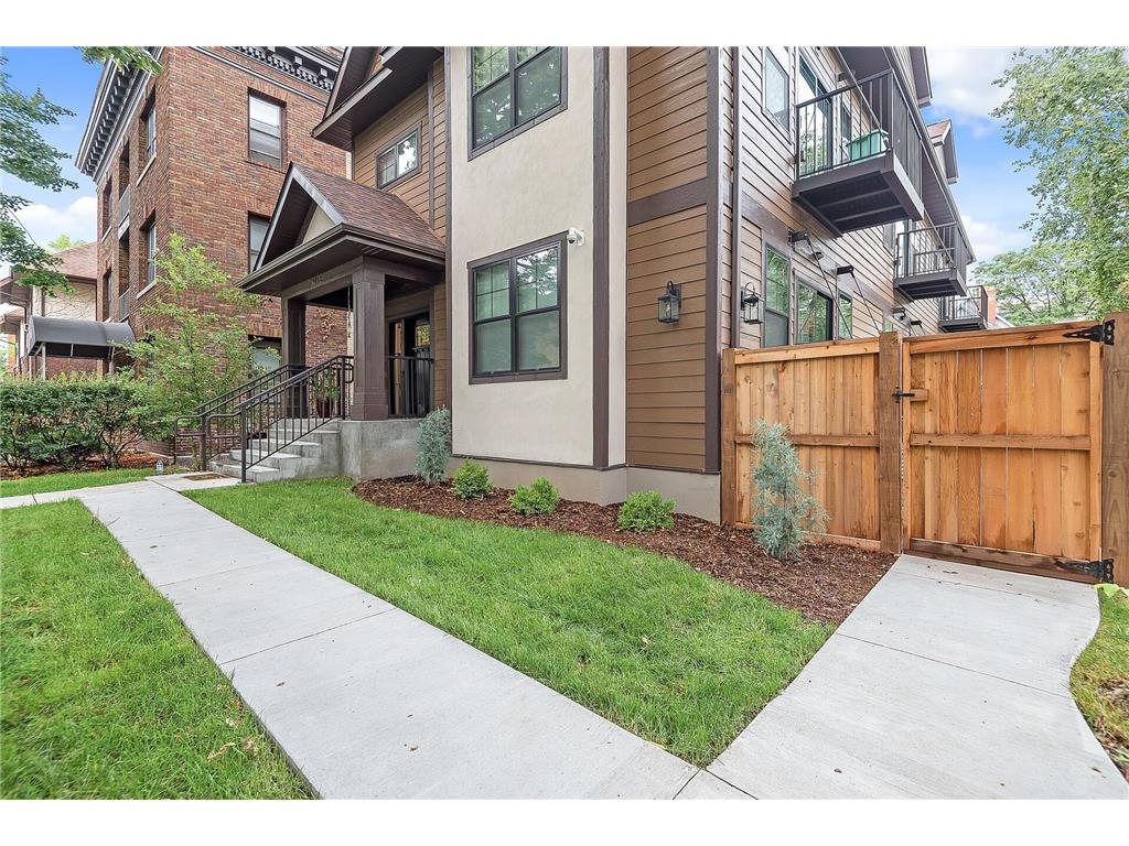 2413 1st Avenue S Minneapolis MN 55404 7045824 image2
