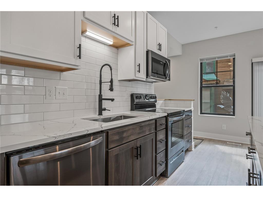 2413 1st Avenue S Minneapolis MN 55404 7045824 image23