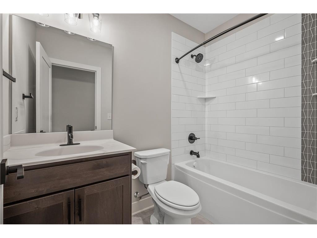 2413 1st Avenue S Minneapolis MN 55404 7045824 image29