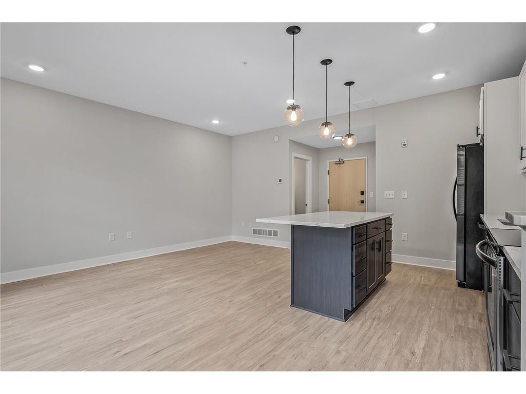 2413 1st Avenue S Minneapolis MN 55404 7045824 image38