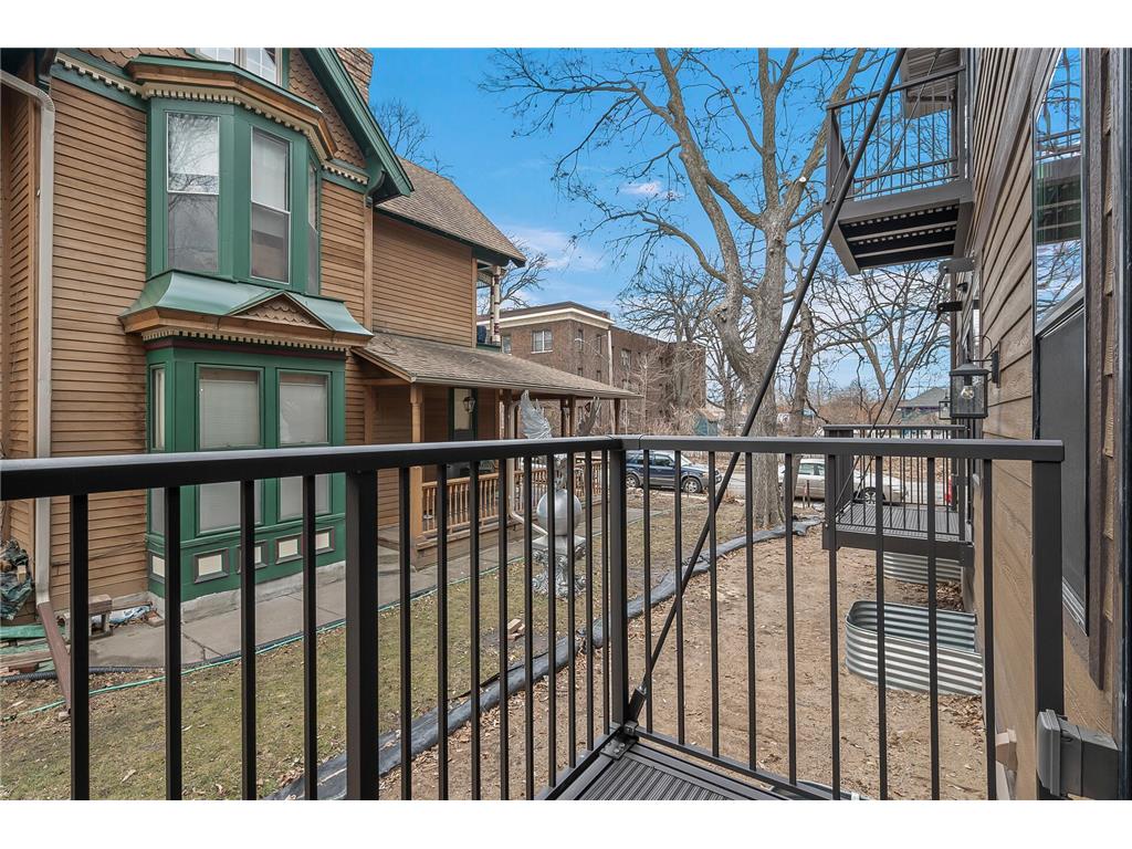 2413 1st Avenue S Minneapolis MN 55404 7045824 image39