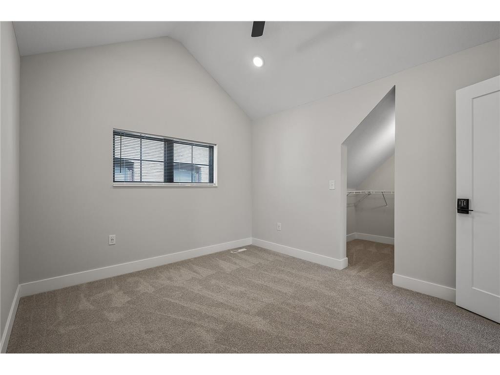 2413 1st Avenue S Minneapolis MN 55404 7045824 image88
