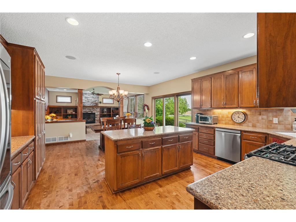 2413 Sandstone Drive Woodbury MN 55129 7076618 image14