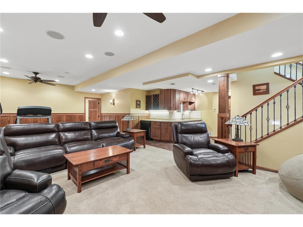 2413 Sandstone Drive Woodbury MN 55129 7076618 image33