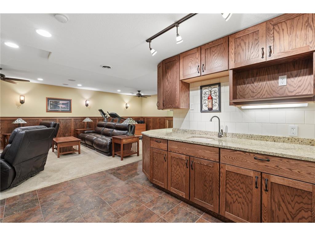 2413 Sandstone Drive Woodbury MN 55129 7076618 image34