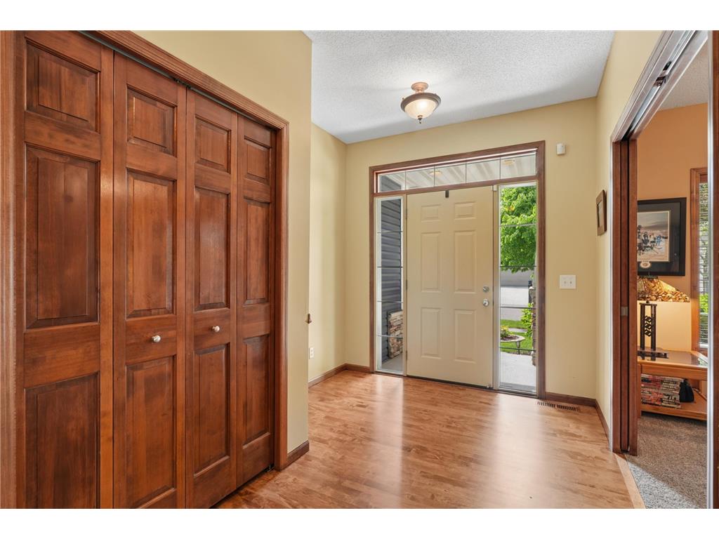 2413 Sandstone Drive Woodbury MN 55129 7076618 image6