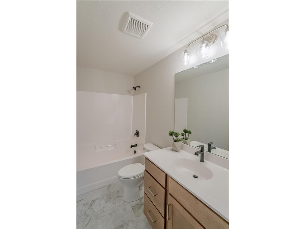 2414 15 Street SE Rochester MN 55904 6747708 image4