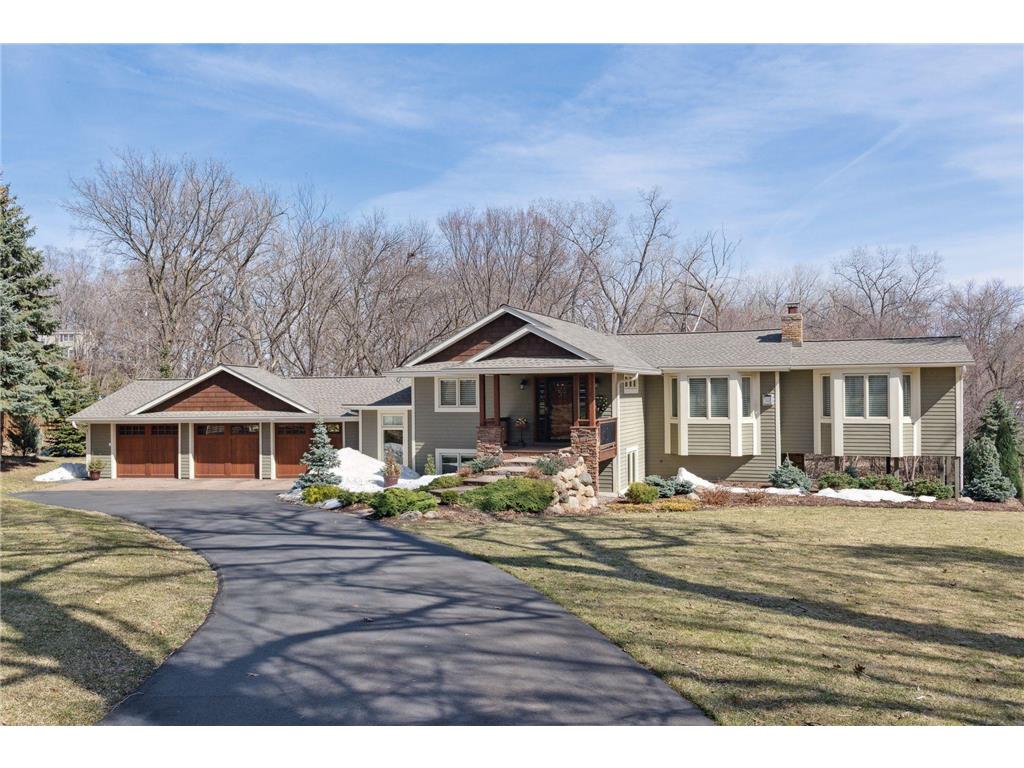 2414 Carman Street Orono MN 55391 - Lake Minnetonka 6351787 image1
