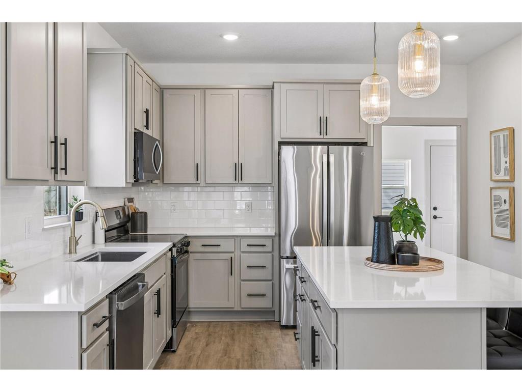 2414 Como Avenue SE Minneapolis MN 55414 7052436 image2