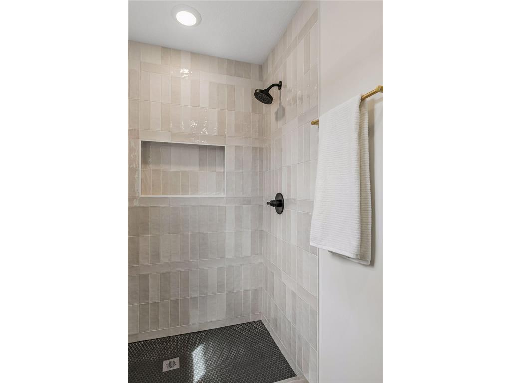 2414 Como Avenue SE Minneapolis MN 55414 7052436 image20