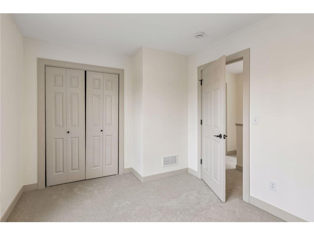 2414 Como Avenue SE Minneapolis MN 55414 7052436 image22